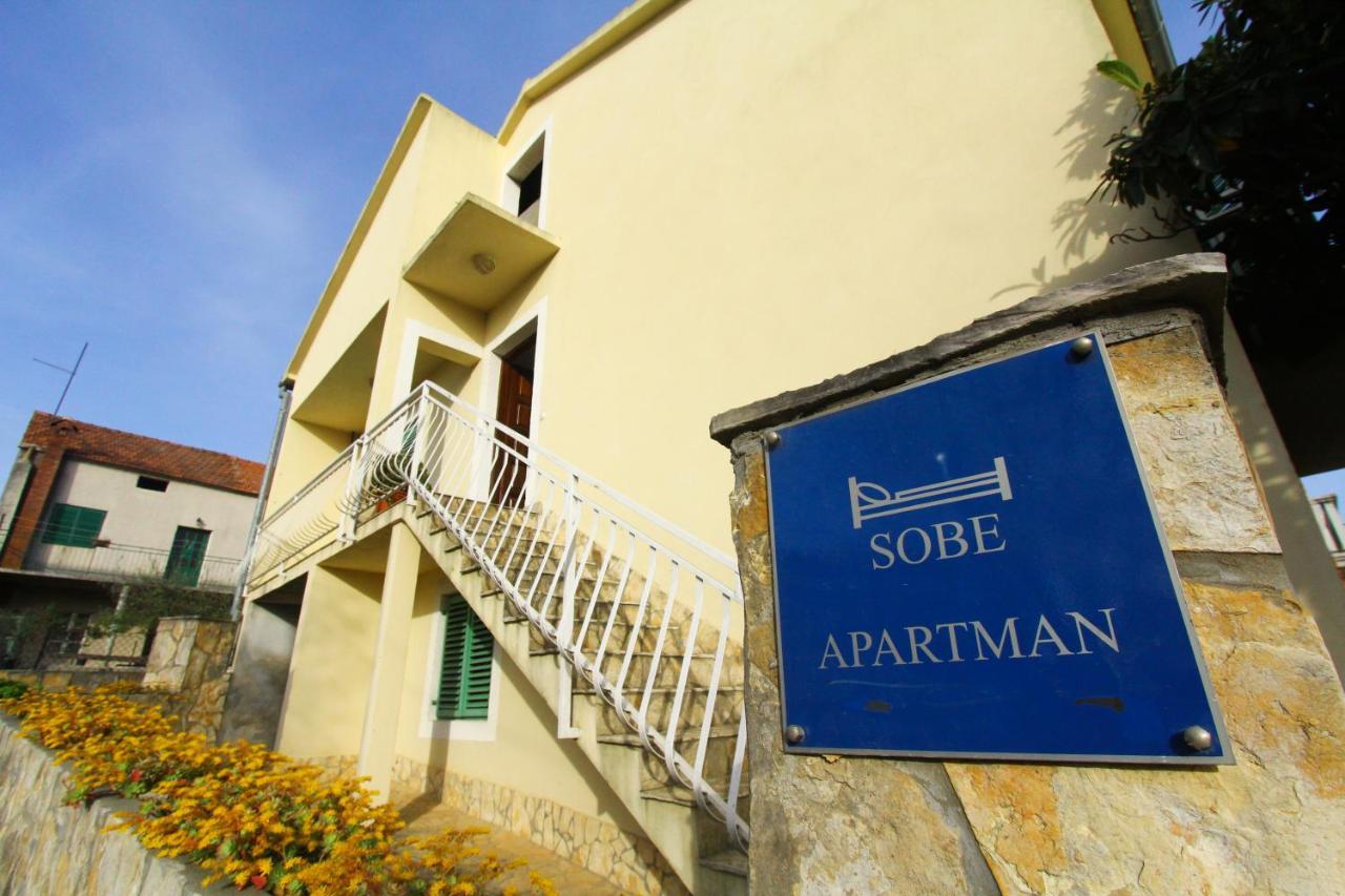 Apartments Gaja Green Ap Sveti Filip i Jakov Exterior foto